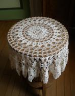 Prachtig oud fijntjes handgehaakt tafelkleed / 90 cm, Ophalen of Verzenden