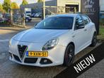 Alfa Romeo Giulietta - Alfa Romeo Giulietta 1.4 T Exclusive, Automaat, 65 €/maand, Euro 6, 4 cilinders