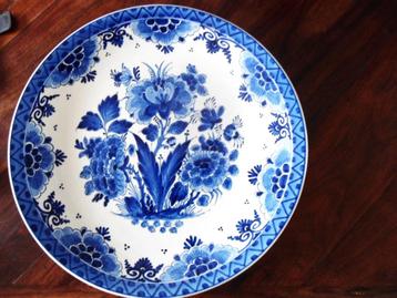 Puntgaaf groot delfts blauw wandbord doorsnede 29 cm. beschikbaar voor biedingen