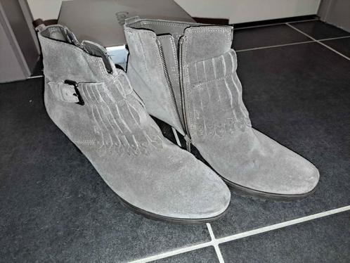 Gabor, enkellaarsjes met hak, mt 39, Kleding | Dames, Schoenen, Zo goed als nieuw, Lage of Enkellaarzen, Grijs, Ophalen of Verzenden