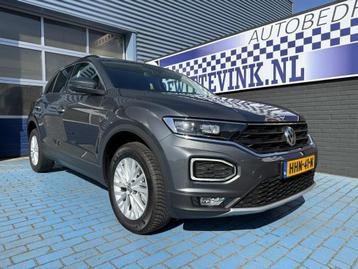 Volkswagen T-Roc 1.5 TSI ADAP CRUISE NAVI PDC ALL SEASON beschikbaar voor biedingen