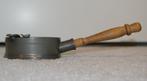 Tinnen asbakje met houten steel, Ophalen of Verzenden