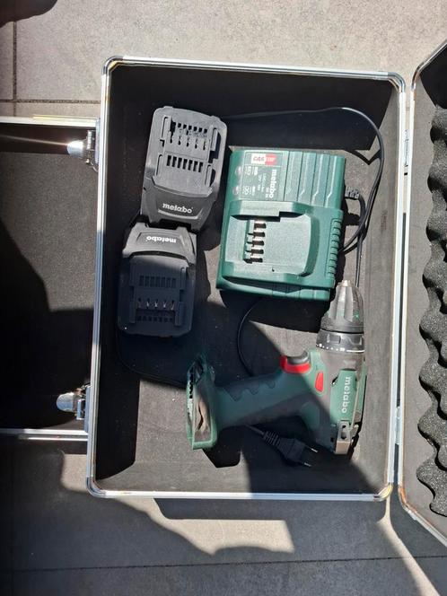 Metabo Schroef-/Boormachine met Accu's en Lader, Doe-het-zelf en Verbouw, Gereedschap | Boormachines, Gebruikt, Boor- en Schroefmachine