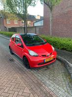 Toyota Aygo 1.0 12V Vvt-i 3DRS MMT 2008 Rood, Auto's, Toyota, Origineel Nederlands, Te koop, Benzine, 4 stoelen