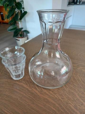 WATER/WIJN KARAF MET TWEE AFSLUITENDE GLAASJES - ROYAL VBK beschikbaar voor biedingen