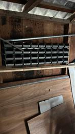 36 assortibak op rails, Doos, Minder dan 35 cm, Minder dan 50 cm, Ophalen of Verzenden