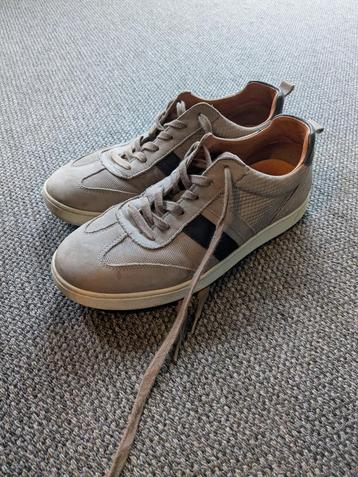 schoenen  beschikbaar voor biedingen