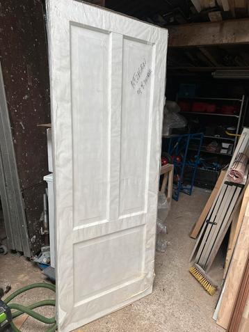 Stompe binnendeur 83x212 cm beschikbaar voor biedingen