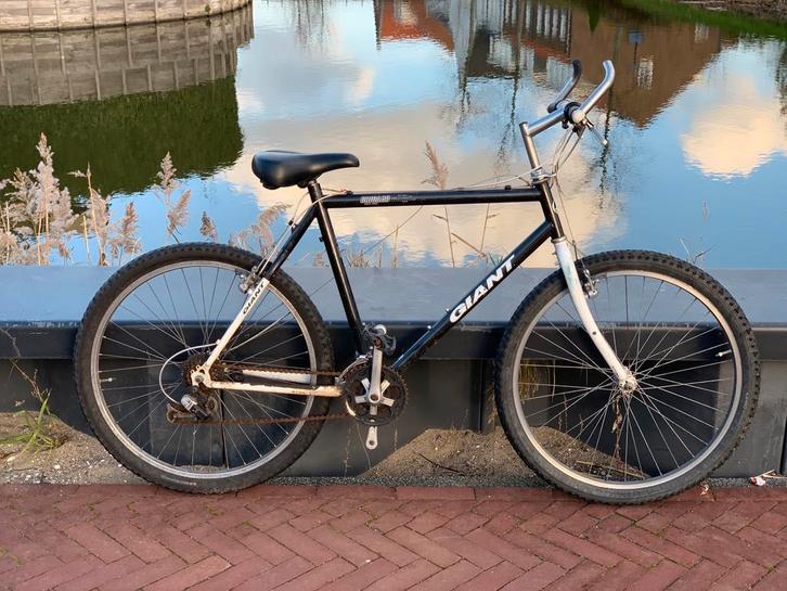 GIANT MOUNTAINBIKE | 28 INCH | DEN HAAG/WESTLAND, Fietsen en Brommers, Fietsen | Heren | Sportfietsen en Toerfietsen, Zo goed als nieuw