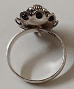 Antiek zilveren zeeuwse knop/knoop ring, Gebruikt, Ophalen of Verzenden, Kleiner dan 17, Dame of Heer