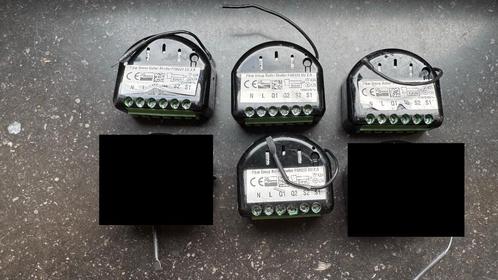 Fibaro en Qubino componenten, Hobby en Vrije tijd, Elektronica-componenten, Gebruikt, Ophalen of Verzenden