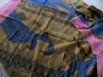 Quintana shawl paris, Kleding | Dames, Mutsen, Sjaals en Handschoenen, Nieuw, Ophalen of Verzenden, Sjaal, Maat 46/48 (XL) of groter