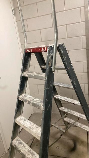 Ladder altrex  beschikbaar voor biedingen