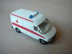 Siku ambulance 0804 0805, Hobby en Vrije tijd, Modelauto's | Overige schalen, Ophalen of Verzenden