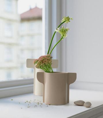 Ikea Pelarrönn set van twee vazen/potten beschikbaar voor biedingen
