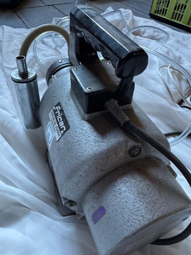 Fricar Vacuumpomp werkend medisch industrieel erfgoed, Ophalen of Verzenden, Overige typen