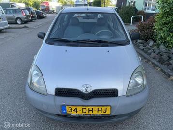 Toyota Yaris 1.0-16V VVT-i Terra Apk Nieuw beschikbaar voor biedingen