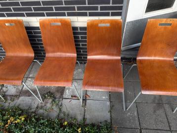 Vintage Eettafel Stoelen (4) beschikbaar voor biedingen