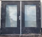 Hardhouten kozijn met garagedeuren groot formaat!, Ophalen, Gebruikt, Deurkozijn, 225 cm of meer