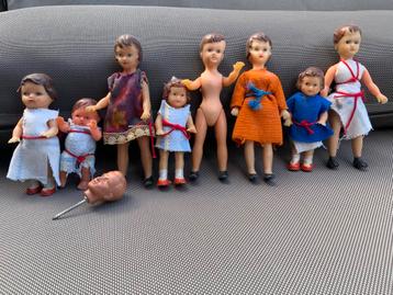 Poppenhuis Ari figuren beschikbaar voor biedingen