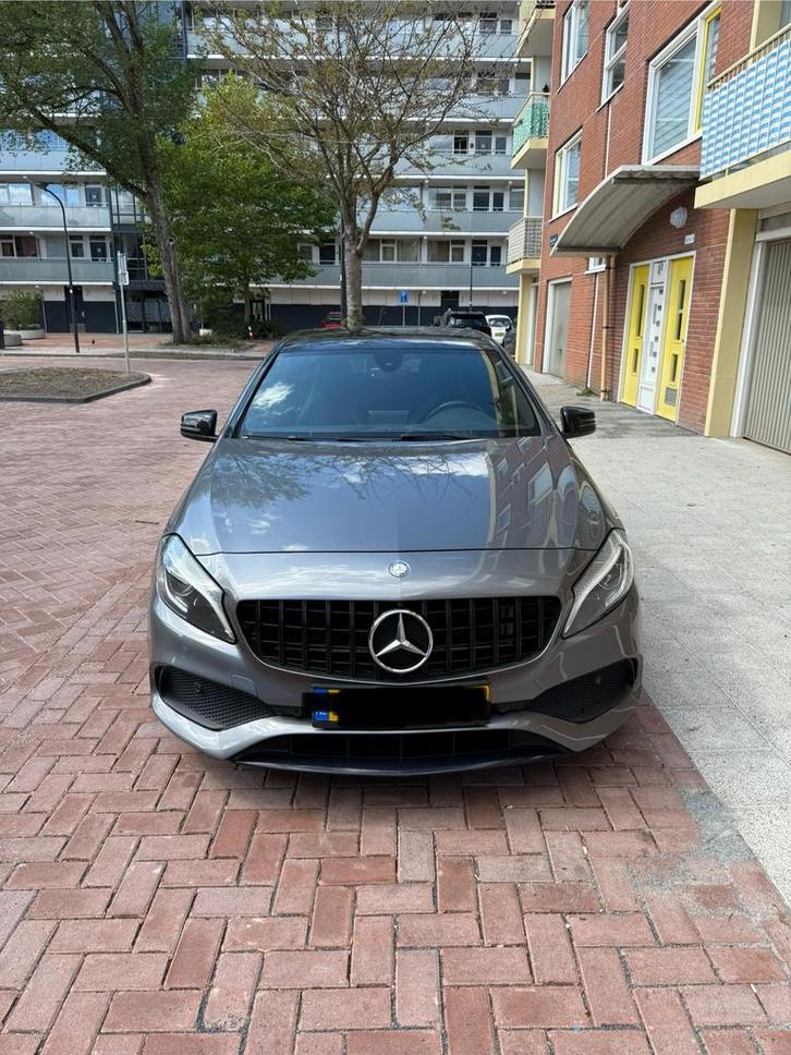 Mercedes-Benz A-Klasse A160 AMG Night Edition|Pano|Cruise, Auto's, Mercedes-Benz, Particulier, A-Klasse, Airbags, Airconditioning