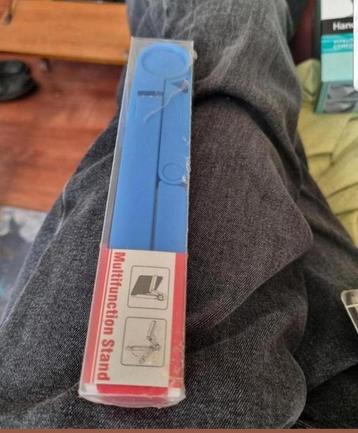 Telefoon of tablet houder bieden beschikbaar voor biedingen