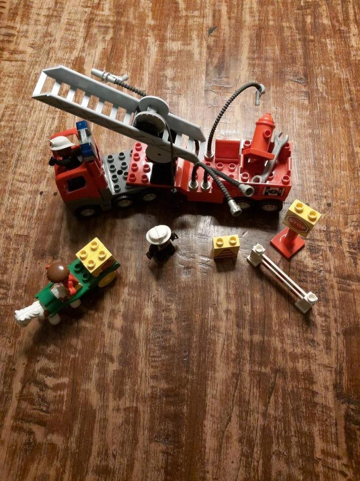 Duplo - brandweerauto, Kinderen en Baby's, Speelgoed | Duplo en Lego, Gebruikt, Duplo, Losse stenen, Ophalen of Verzenden