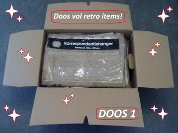 retro vintage jaren 70 doos vol verkoop spul  beschikbaar voor biedingen