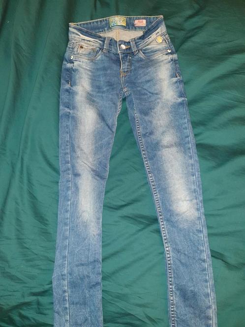 Vingino spijkerbroek 140 broek, Kinderen en Baby's, Kinderkleding | Maat 140, Zo goed als nieuw, Meisje, Broek, Ophalen of Verzenden