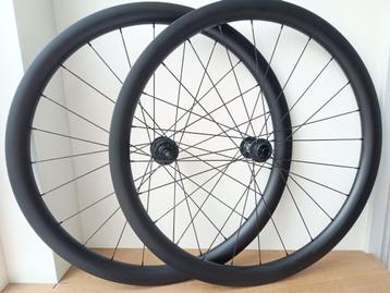 Aanbieding: Wielset Gravel DT Swiss 370 CL Carbon 40mm hoog beschikbaar voor biedingen