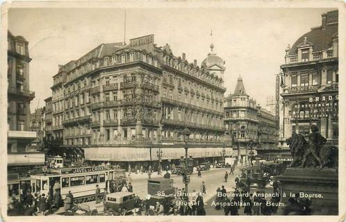 (381-180-031) Bruxelles Boulevard Anspach a la Bourse, Verzamelen, Ansichtkaarten | Buitenland, Overig Europa, Verzenden