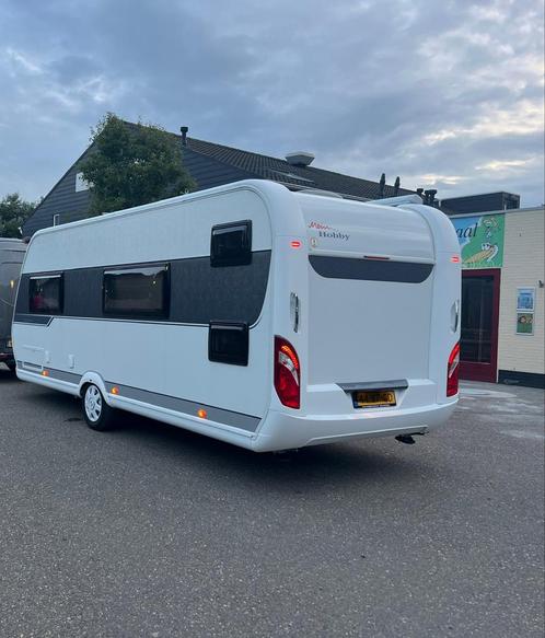 Hobby KMFE 540 Excellent - 2016, Caravans en Kamperen, Caravans, Particulier, tot en met 4, 1250 - 1500 kg, Standaardzit, Hobby