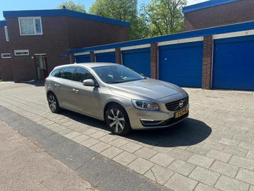 Volvo V60 2.4 D6 AWD Plug-In Hybrid Summum Leder beschikbaar voor biedingen