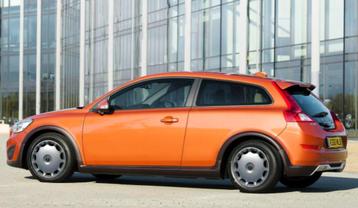 Vier volvo 16" wieldoppen voor stalen wielen ZGAN beschikbaar voor biedingen