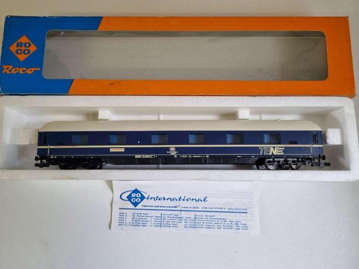 Roco 4237A - Personenrijtuig "Trans Euro Nacht" van de DB, Hobby en Vrije tijd, Modeltreinen | H0, Zo goed als nieuw, Wagon, Gelijkstroom