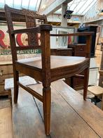 Landelijk Frans eiken houten stoel, Antiek en Kunst, Antiek | Meubels | Stoelen en Banken, Ophalen