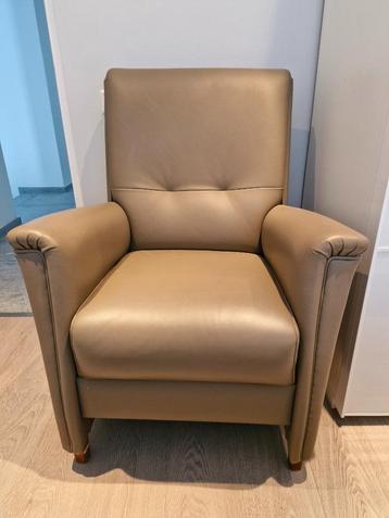 Fauteuil beschikbaar voor biedingen