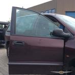 Voordeur links Chrysler Voyager / Grand Voyager 1996-2000 di, Auto-onderdelen, Carrosserie en Plaatwerk, Ophalen of Verzenden