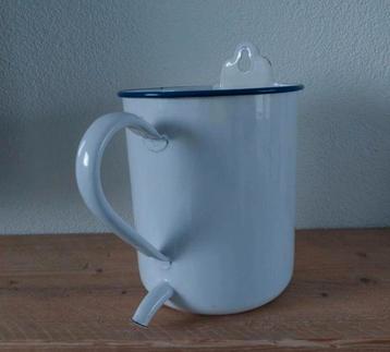 Emaille kan/lavent beschikbaar voor biedingen