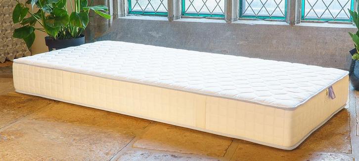 Twee matrassen Slaappunt 220x90, Huis en Inrichting, Slaapkamer | Matrassen en Bedbodems, Zo goed als nieuw, Matras, 90 cm, 220 cm