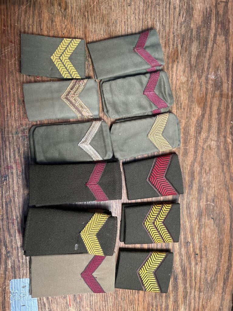 Diverse collectie militaire rangonderscheidingstekens, Verzamelen, Ophalen of Verzenden, Landmacht, Nederland, Overige typen