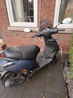 Piaggio zip 9000km, Fietsen en Brommers, Snorfietsen en Snorscooters, Ophalen, Zo goed als nieuw, Benzine, Piaggio