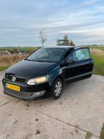 Volkswagen Polo 1.2 6R 2011 Zwart, Auto's, Volkswagen, Voorwielaandrijving, Elektrische ramen, 1198 cc, Zwart