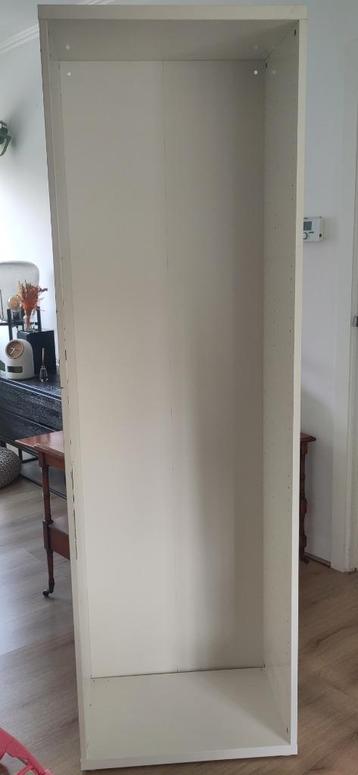 BESTÅ basiselement gratis af te halen
