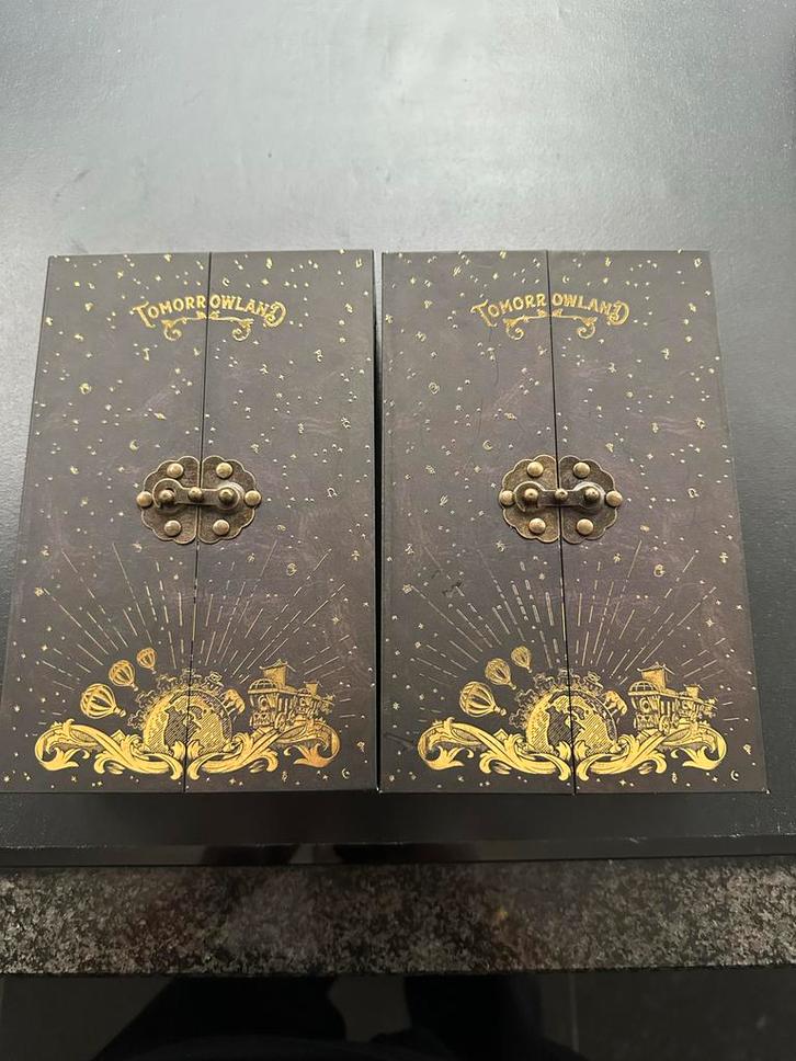 Tomorrowland 2017 Bracelet Case - Uniek!, Verzamelen, Complete verzamelingen en Collecties, Ophalen of Verzenden