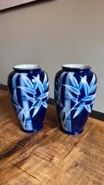 Set van 2 prachtige vintage Japanse Oosterse vazen Azië, Blauw, Aardewerk of Porselein, Ophalen of Verzenden, Zo goed als nieuw