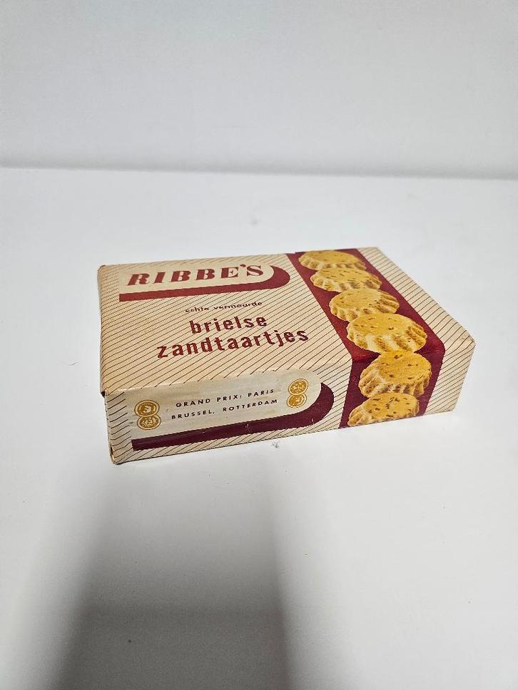 Ribbe’s brielse zandtaartjes!, Antiek en Kunst, Curiosa en Brocante, Ophalen