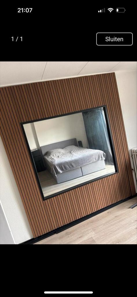 Grote Spiegel met Lattenwand - 240x217 cm, Huis en Inrichting, Woonaccessoires | Spiegels, Zo goed als nieuw, 125 cm of meer, 200 cm of meer