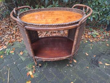 Vintage Theetafeltje / Bijzettafel beschikbaar voor biedingen
