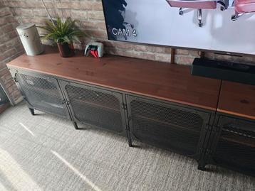 Ikea fjallbo 2x industriële tv meubel in nieuw staat  beschikbaar voor biedingen